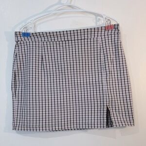 🎉4/30$🎉 Garage Black and Pink Mini Pencil Skirt with Slit